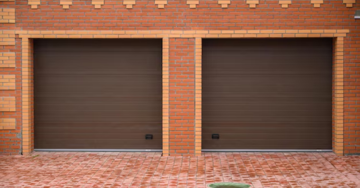 How To Fix A Squeaky Automatic Garage Door?