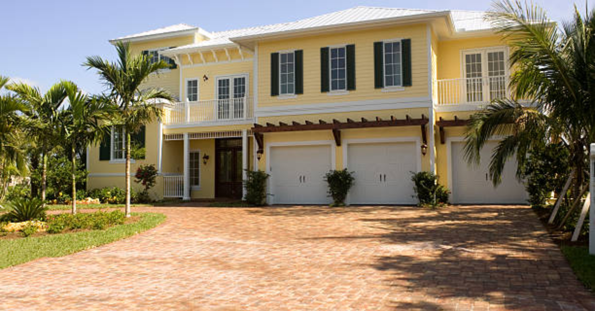 How to Open an Electric Garage Door Manually?