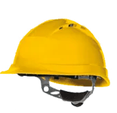 Un elmetto giallo con un cinturino nero su sfondo bianco.