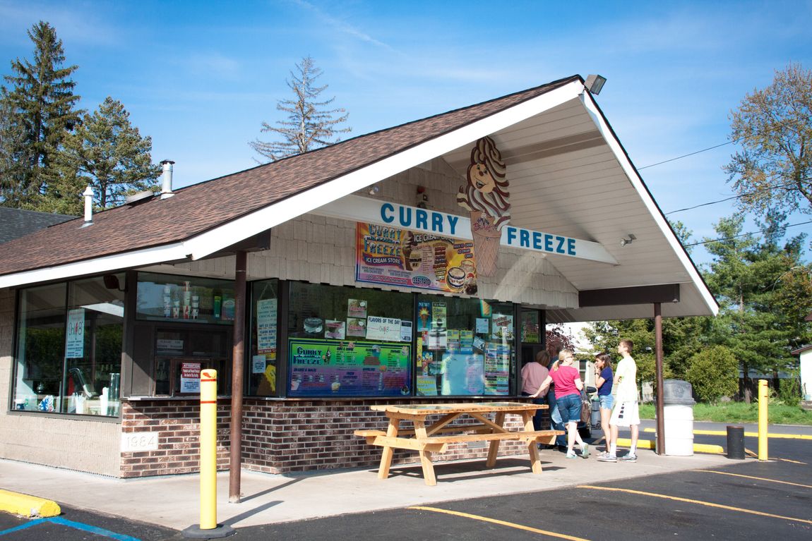 Curry Freeze Ice Cream building and parking lot.
Curry Freeze Ice Cream Shop