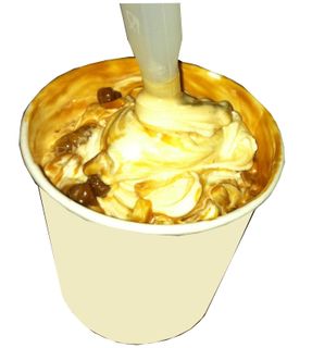 Ice Cream mixed with popular candies.
Curry Freeze Ice Cream Shop