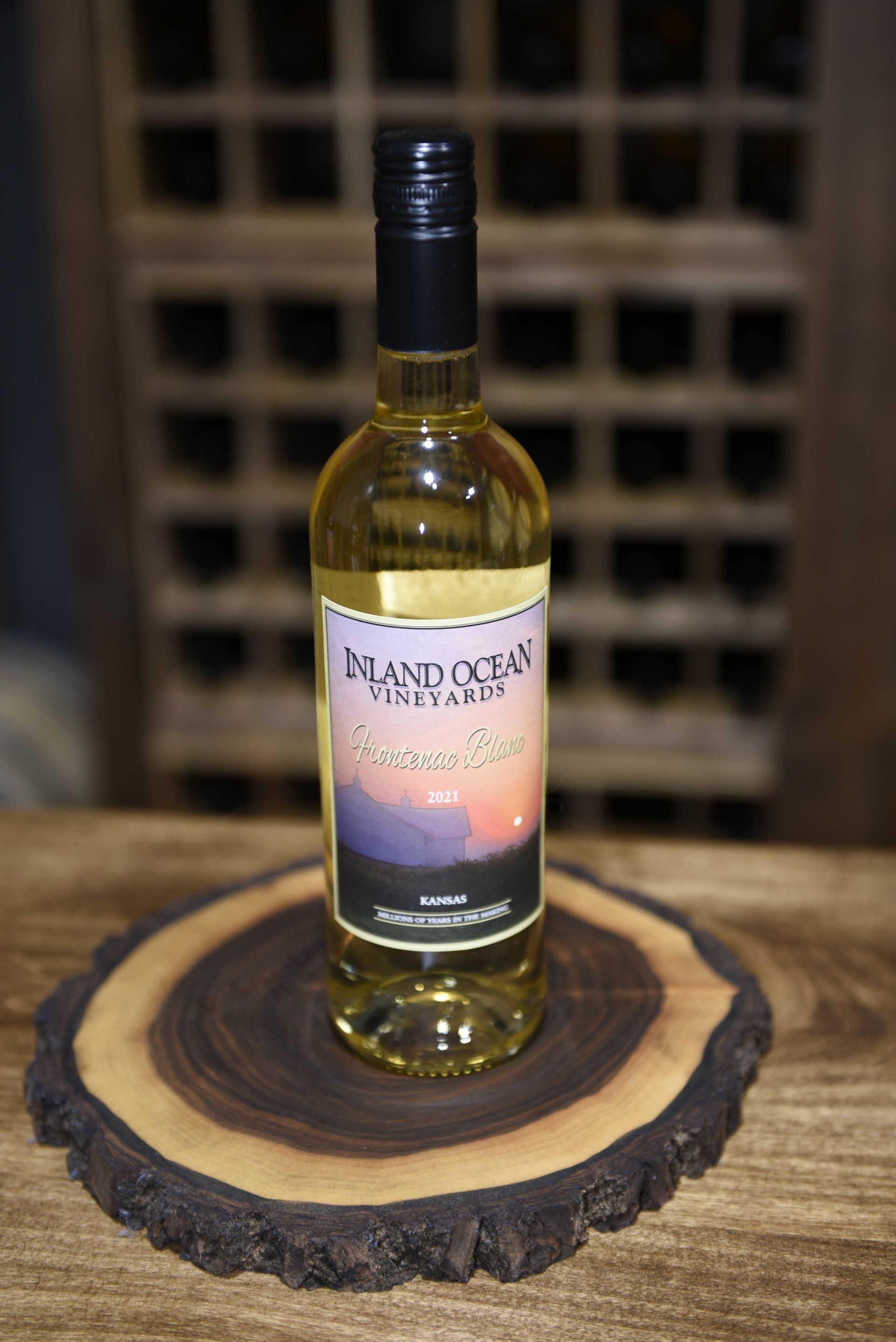 frontenac blanc wine inland ocean vineyards hutchinson ks
