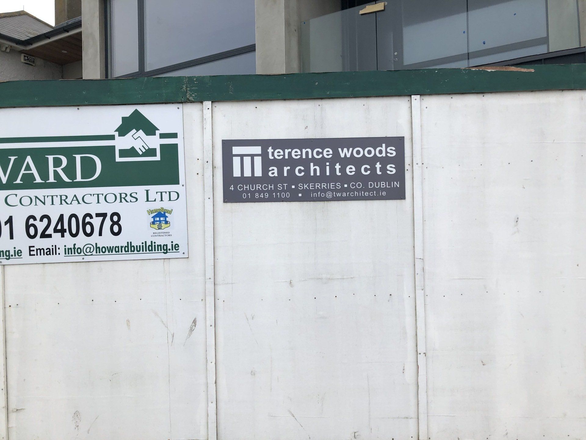 Building site signage