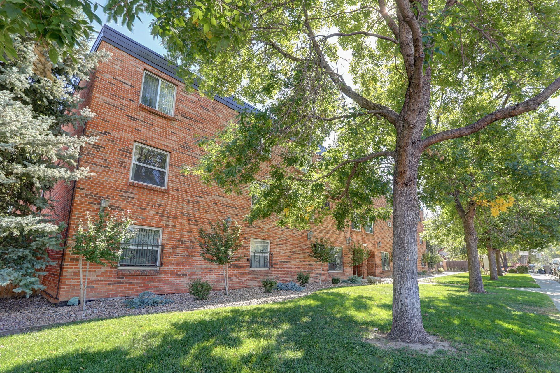 Allison Court Apartments | Colorado