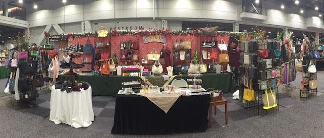 C'est Chic Booth 