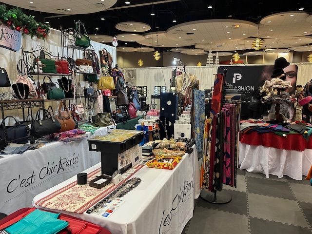Purse booth