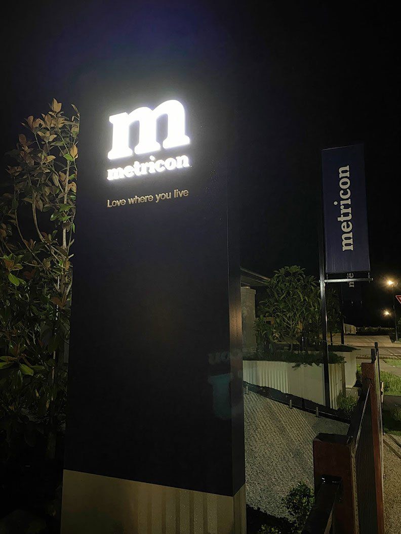 3d White Letter Logo On A Black Post — Signage In Acacia Ridge, QLD