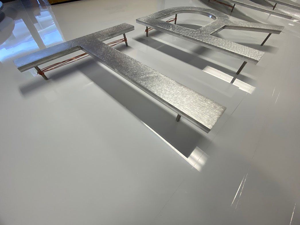 3d Silver Letter Logo— Signage In Acacia Ridge, QLD