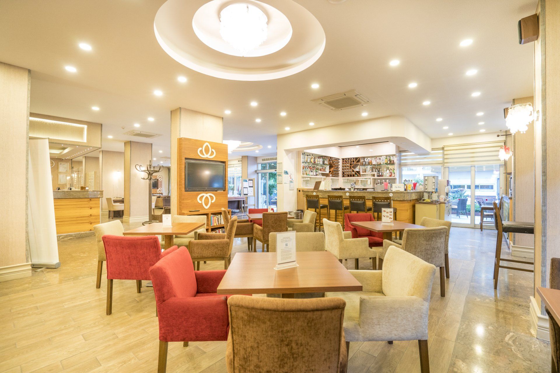 Gardenia Hotel, Lobby Bar