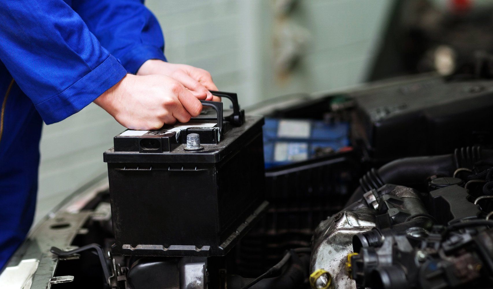 auto electrical servicing and repairs gold coast