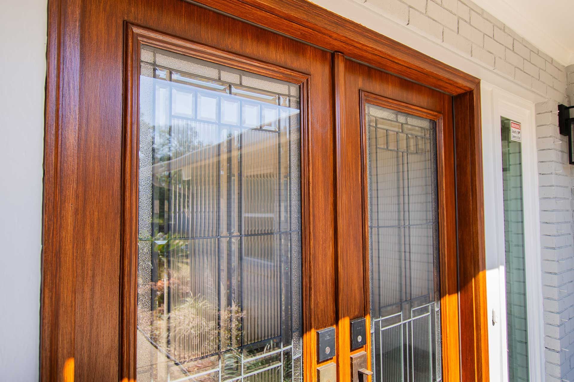 Entry doors 7