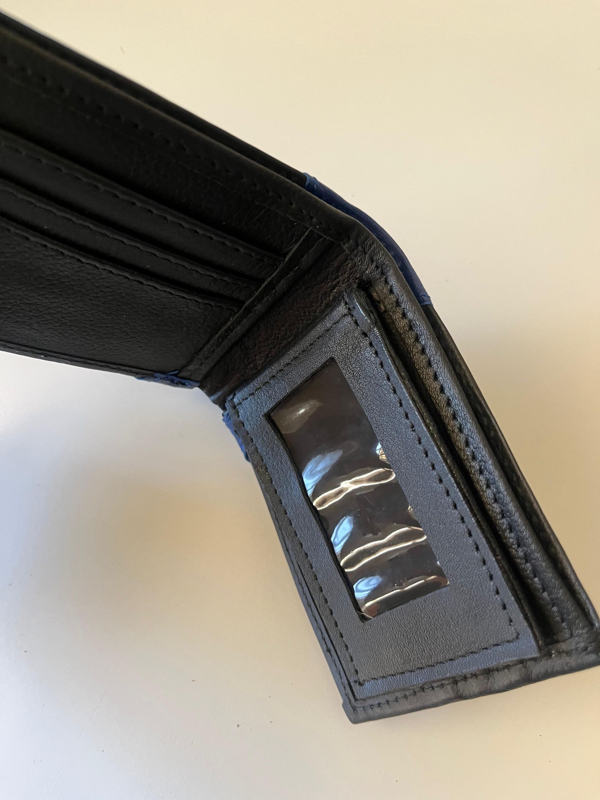 Billetera hombre azul