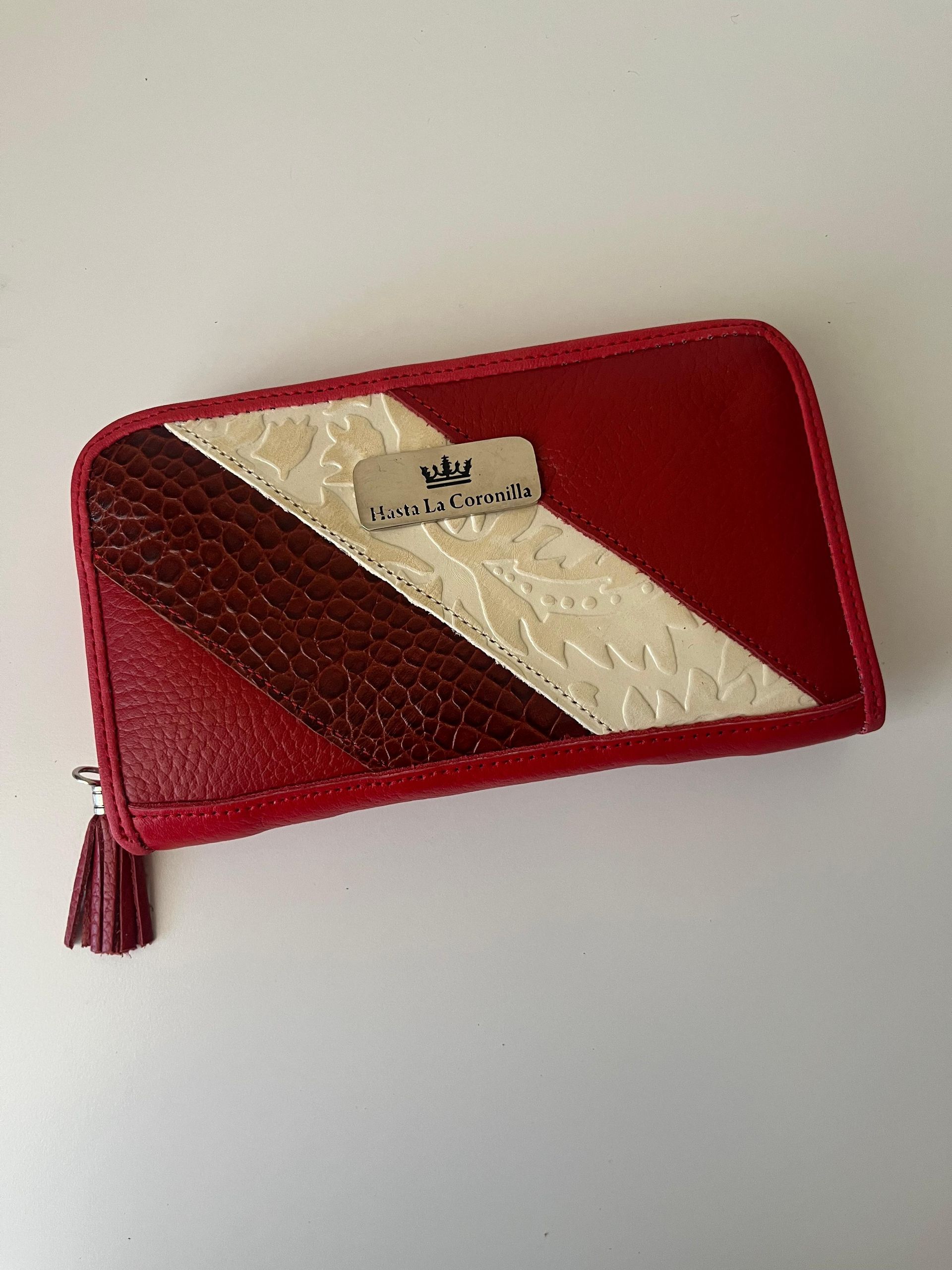 Billetera Tokio rojo, crudo y bordo