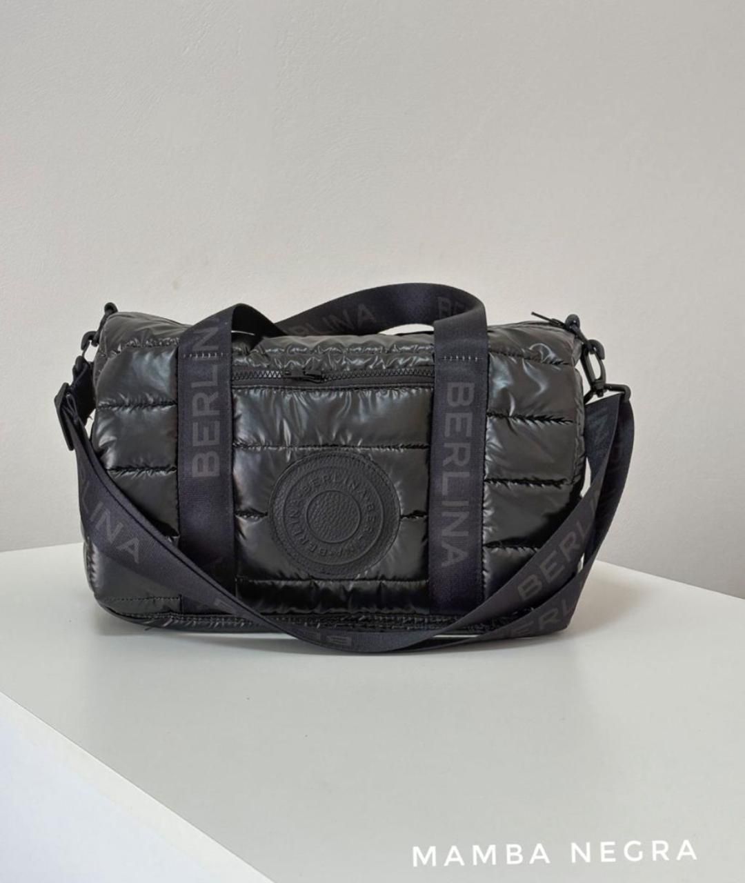 Bolso de viaje puffer total black