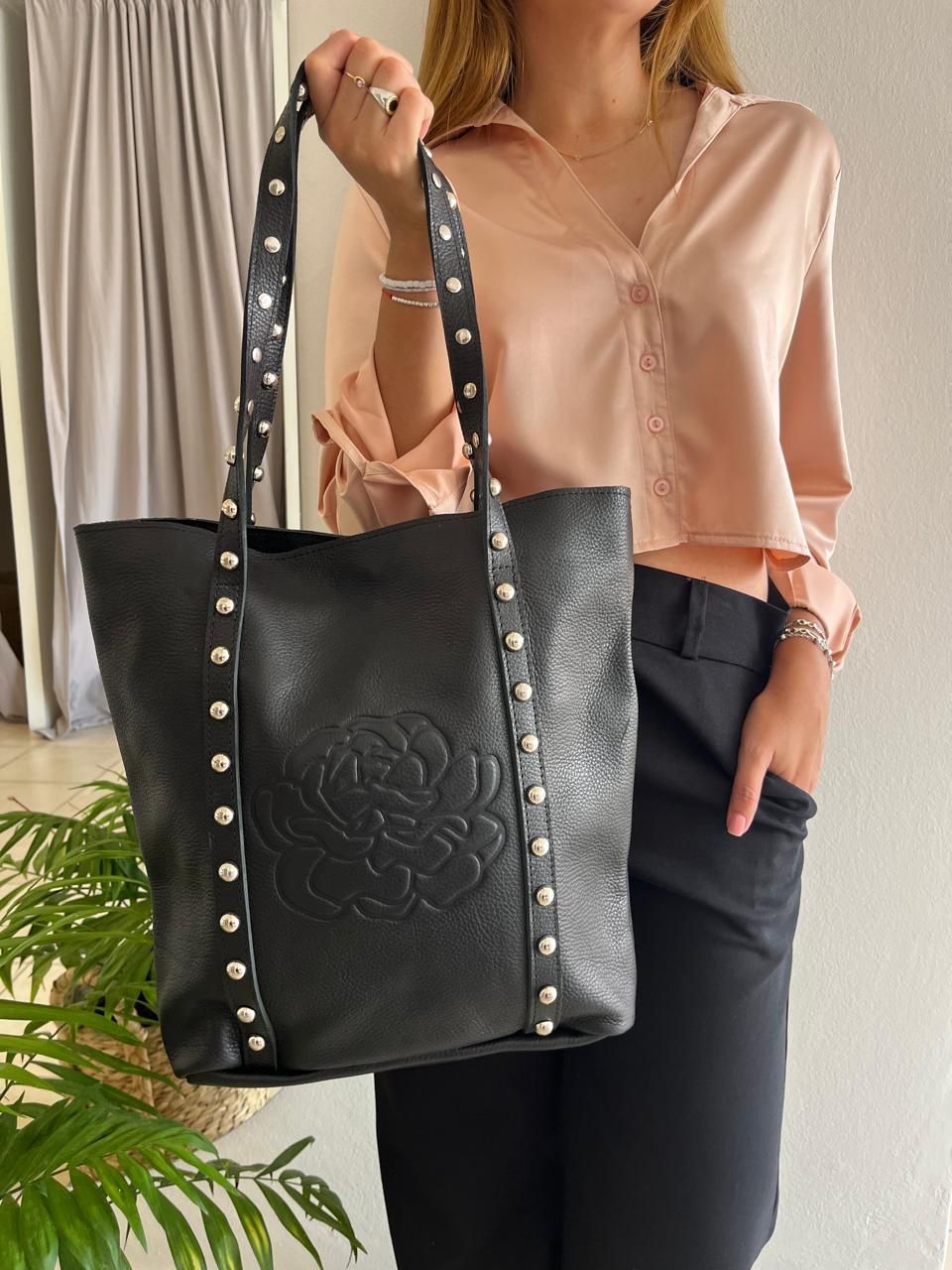 Cartera tote Frida negra