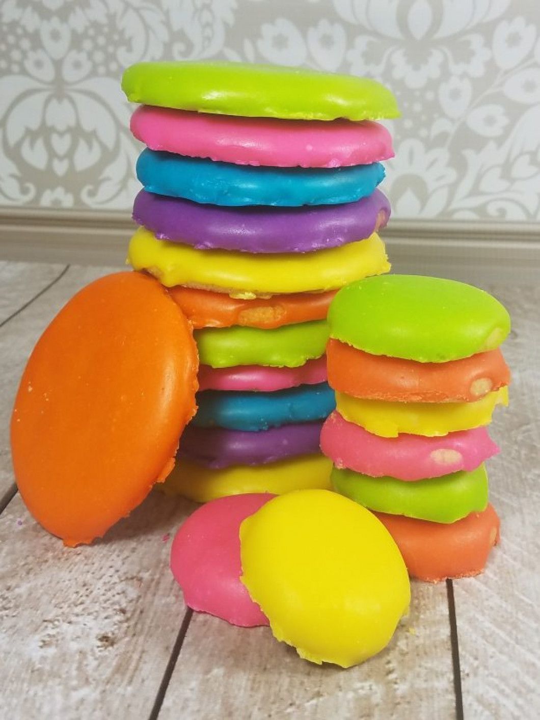 colorful rainbow cookies