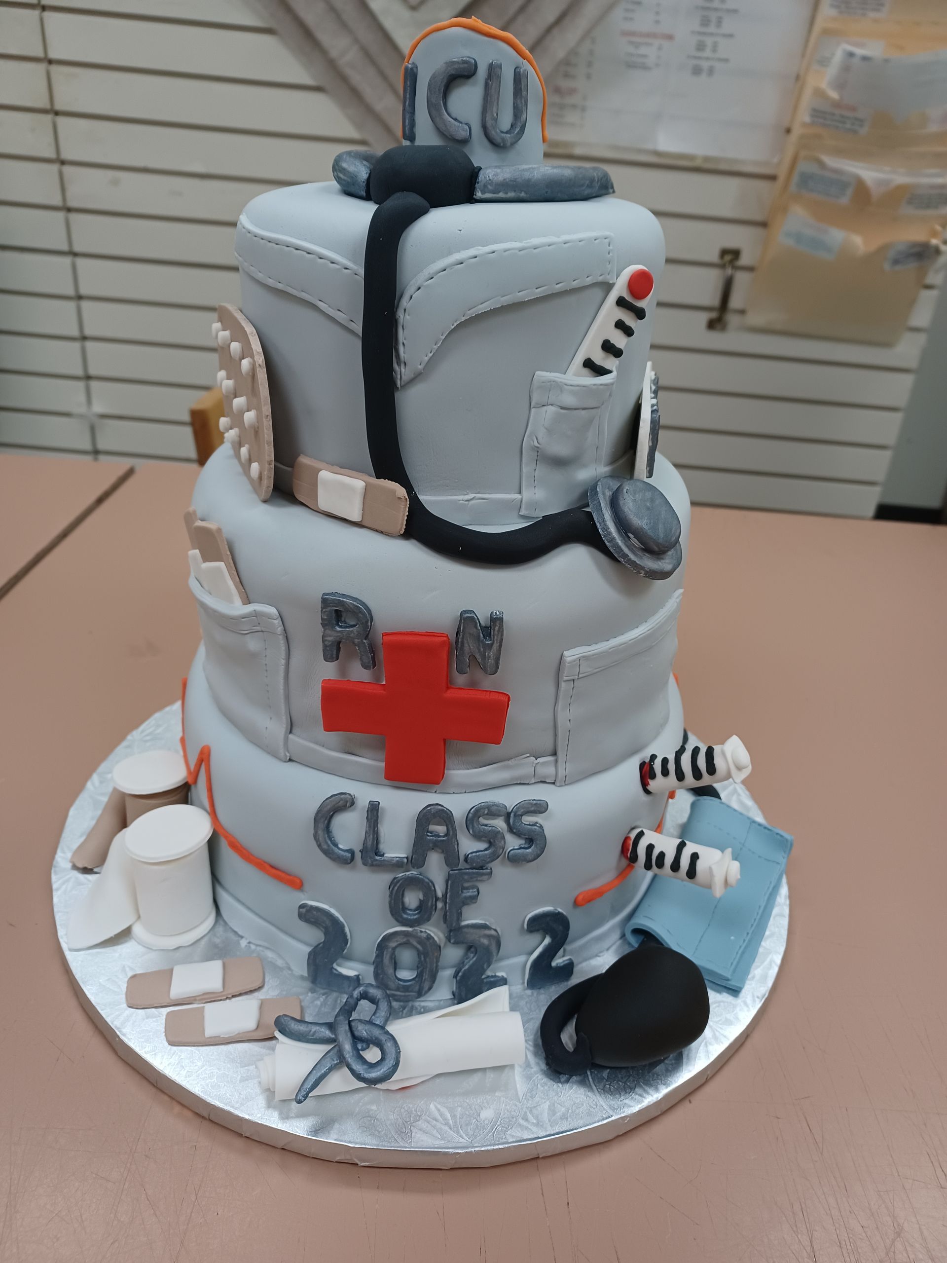 Graduation Cakes San Angelo, TX Halfmann's Cake Cottage