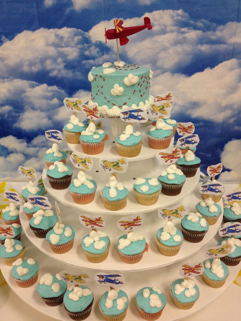 cupcakes in cupcake tower