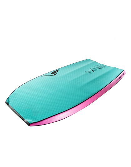 Duas vistas de uma prancha de bodyboard: parte superior preta com bordas rosa, parte inferior azul-turquesa com bordas rosa e logotipo.