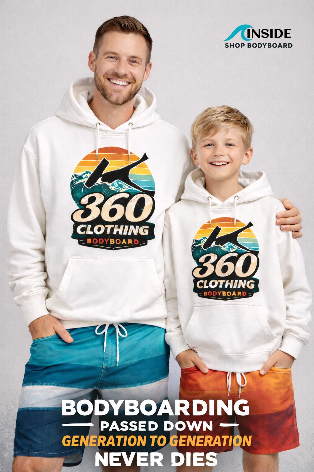 Moletom branco com um logotipo que apresenta uma pessoa praticando bodyboard em uma onda, com o pôr do sol ao fundo, e a inscrição: 