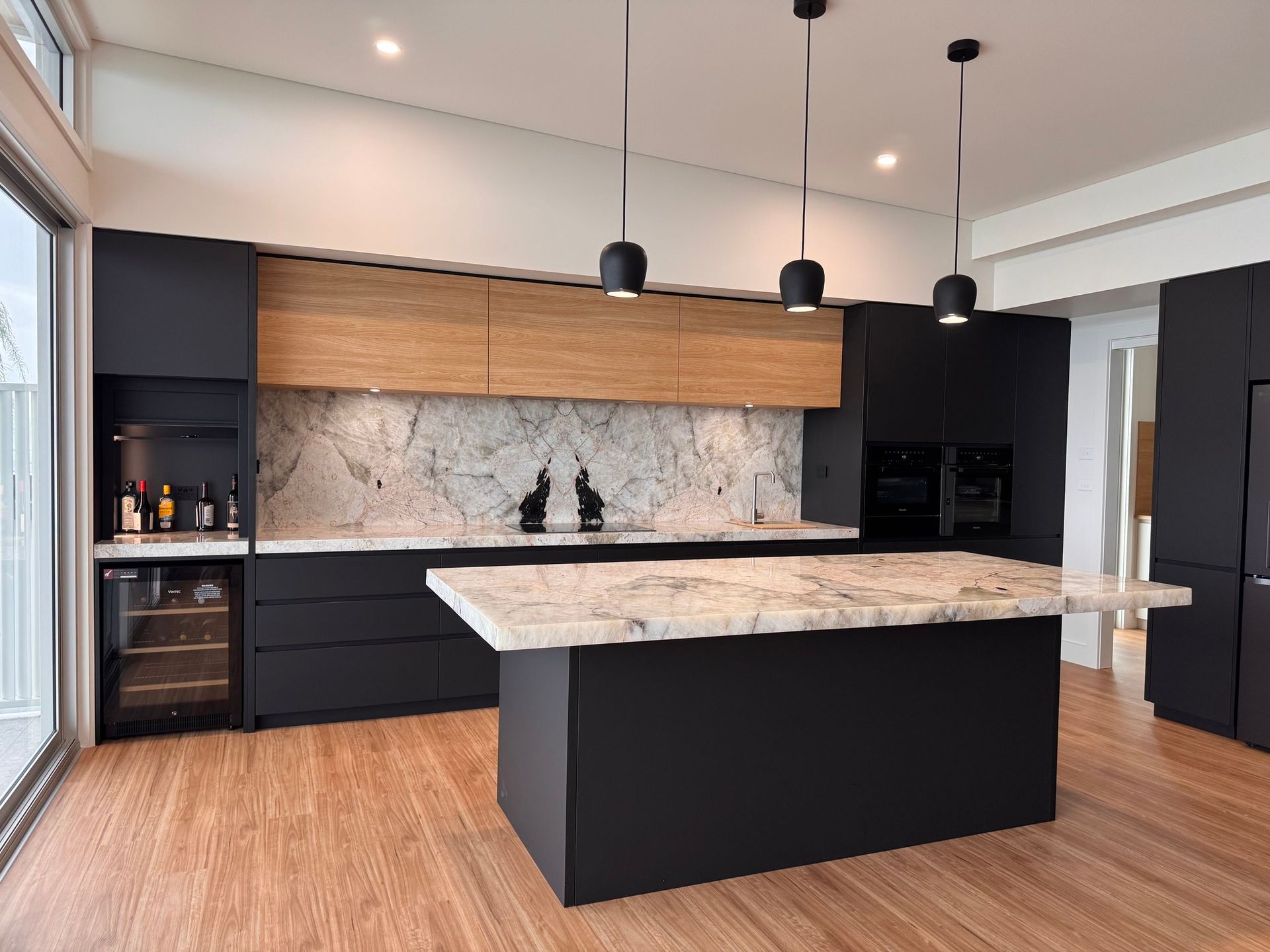 Newly built kitchen with marble kitchen island and splashbacks - Concept Kitchens in Port Macquarie NSW