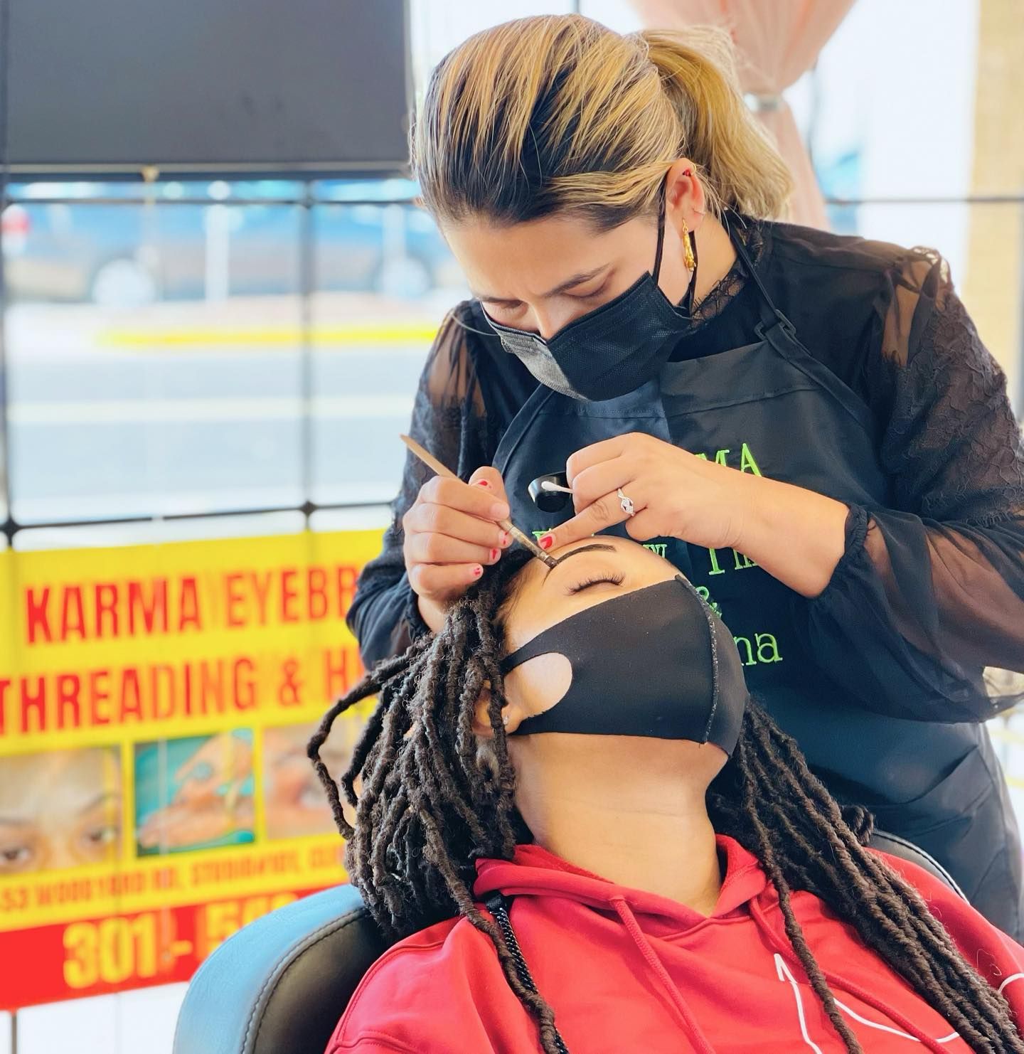 Eyelash & Eyebrow Tinting