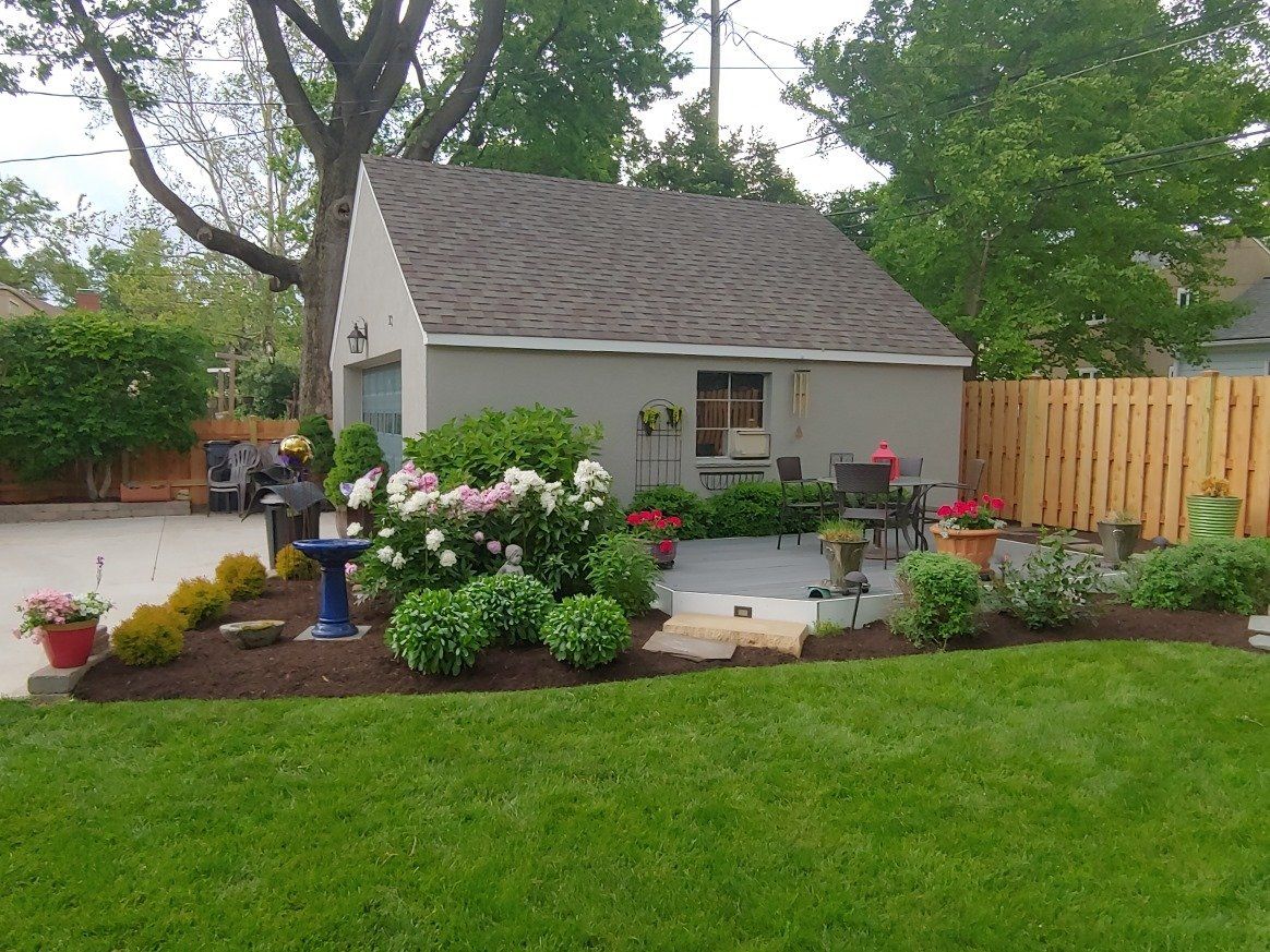 Lawn Around Walkway - Columbus, OH - Christal Clean Landscapes