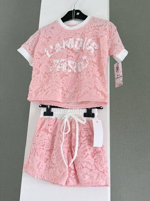 L' Amour Paris set