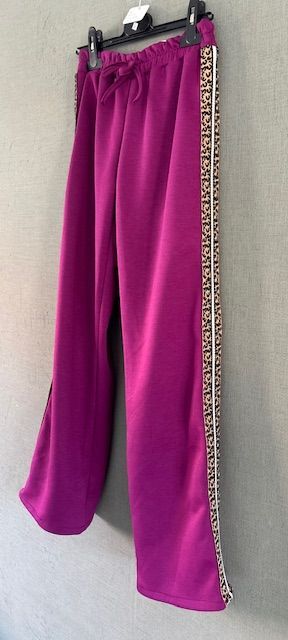 Roze broek met panter look