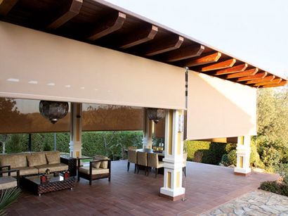 O toldo em rolô é uma solução prática e moderna para proteger ambientes contra sol, vento e excesso de luminosidade. Ideal para varandas, sacadas, áreas gourmet e espaços comerciais, oferece conforto, privacidade e um visual elegante. A DecorPrime trabalha com toldos em rolô sob medida, produzidos com materiais de alta qualidade, opções manuais ou motorizadas e instalação profissional em São Paulo.