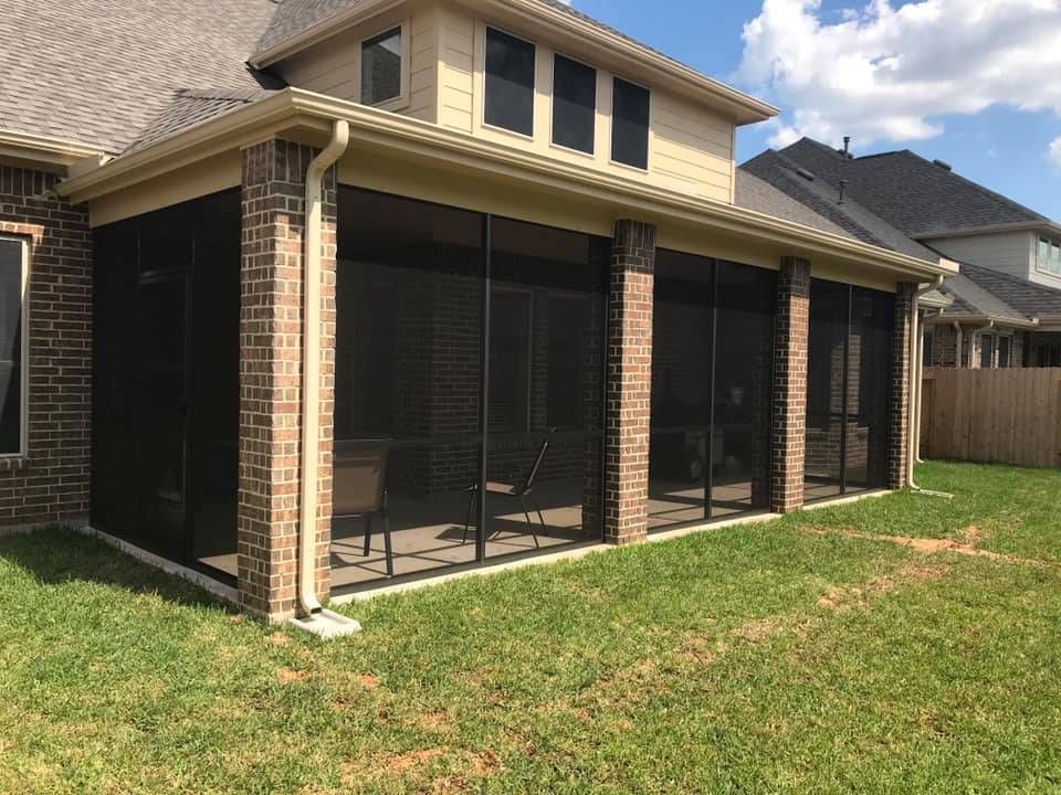 Screened porch with pet door option in Shavano Park, TX