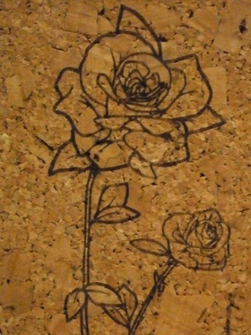 incisione su foglio di sughero raffigurante una rosa
