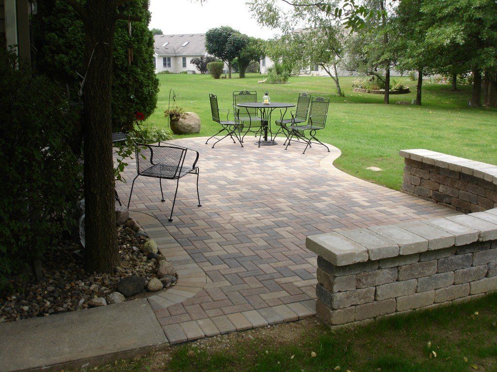 Backyard patio ideas — South Bend , IN — Fuerbringer Landscaping & Design