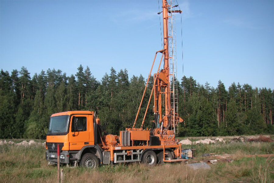 промывка водяной спицы. Установка водяных колодцев. Гарантия на устроенную скважину