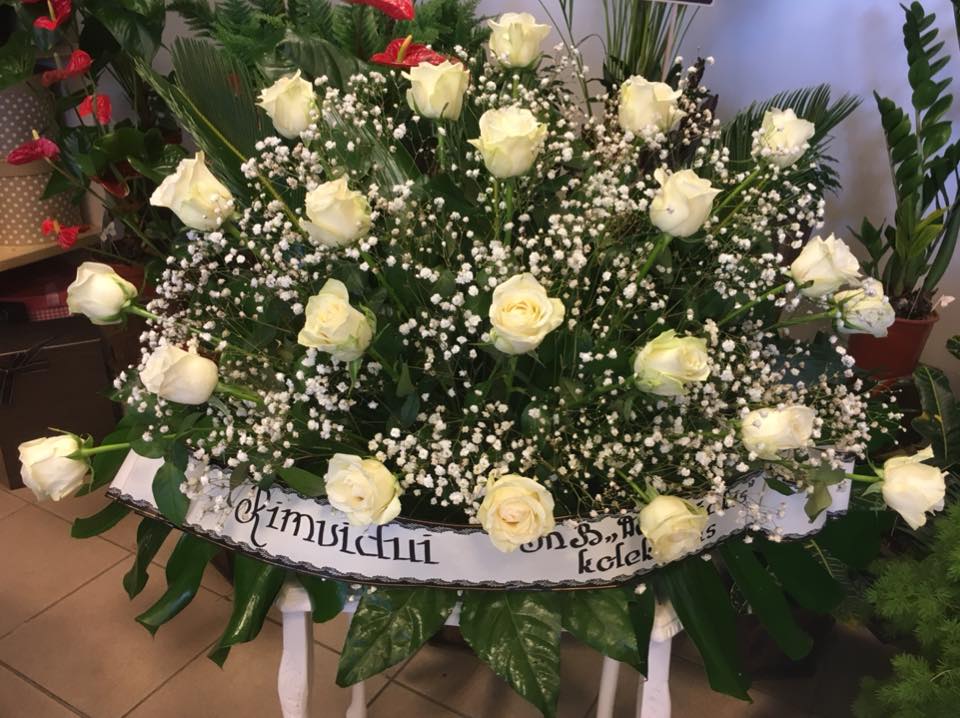 Gedulo vainikai, puokštės