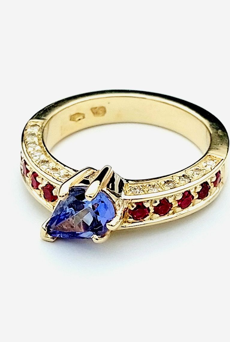 anello tanza e rubini 02