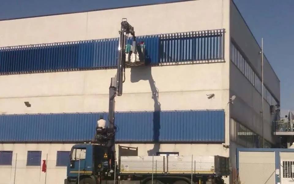 piattaforma per pulizie