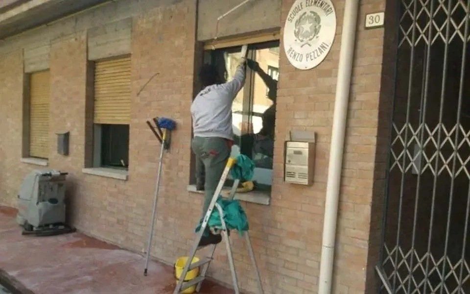 lavaggio vetrate
