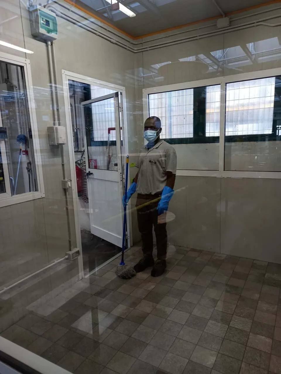 pulizia luogo lavorativo