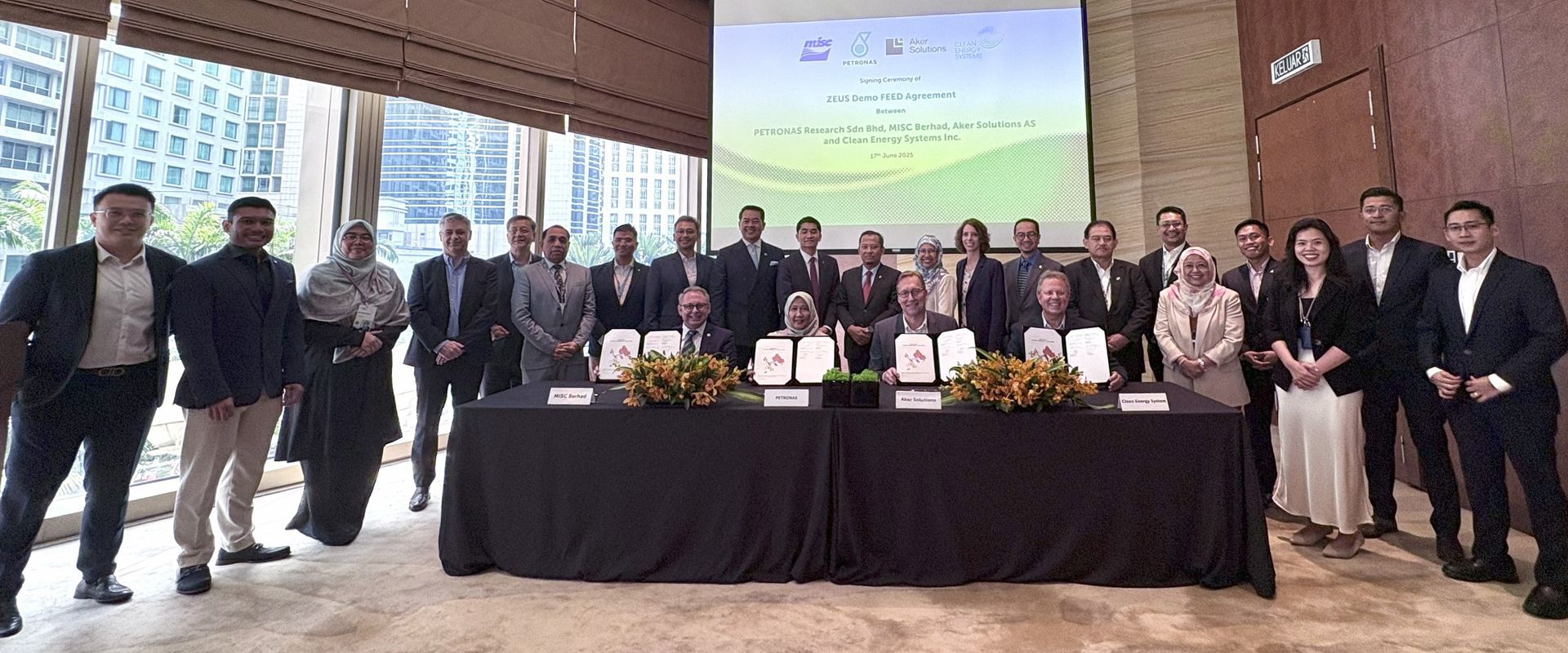 ZEUS Signing Ceremony at Energy Asia 2025 with Representatives from MISC, Petronas, Aker Solutions, and Clean Energy Systems (17-Jun-2025)