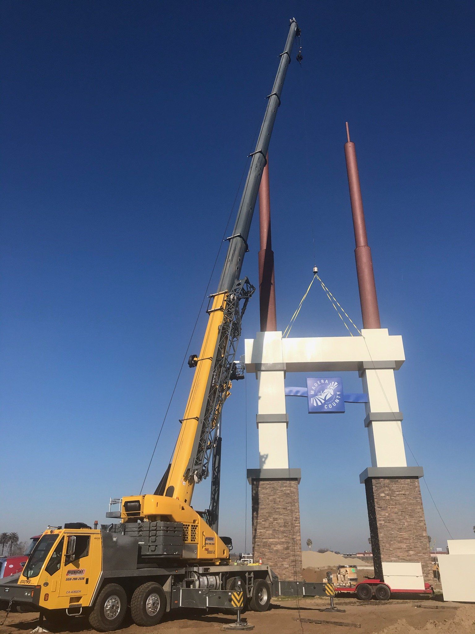 Gallery Fresno, California Midnight Crane Service Inc.