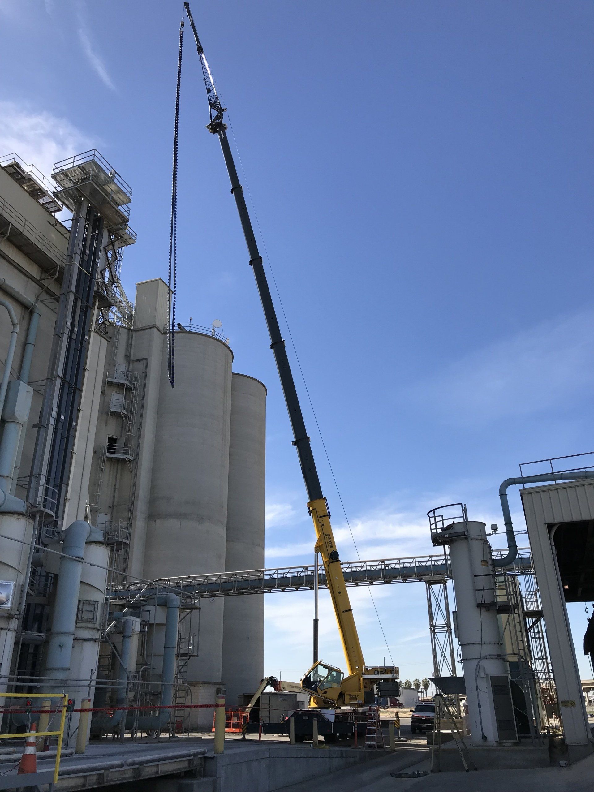 Gallery Fresno, California Midnight Crane Service Inc.