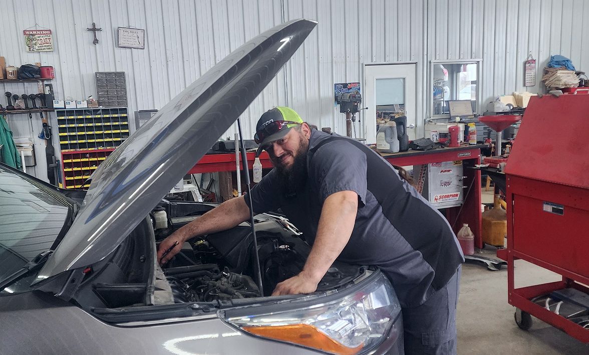 team member | Brandon's Body Shop & Repair