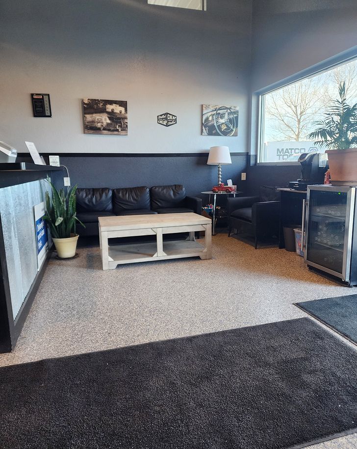 lobby | Brandon's Body Shop & Repair