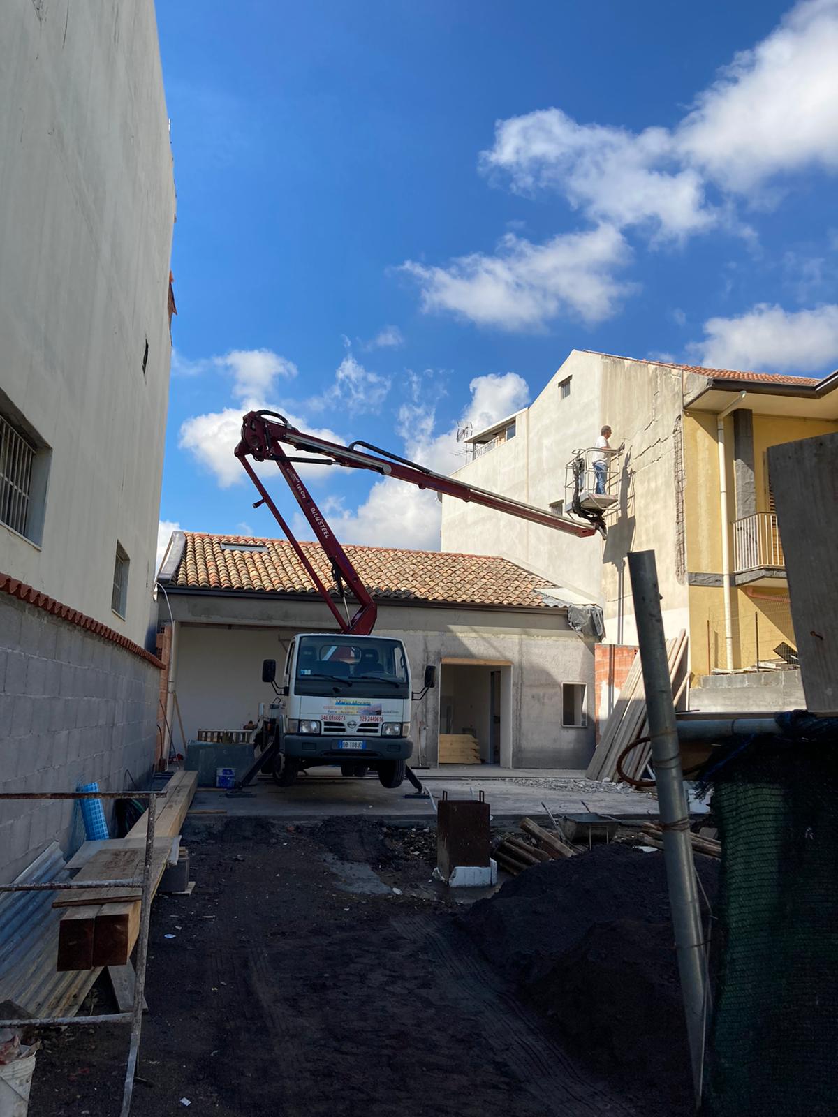 mezzo con cestello a noleggio 2