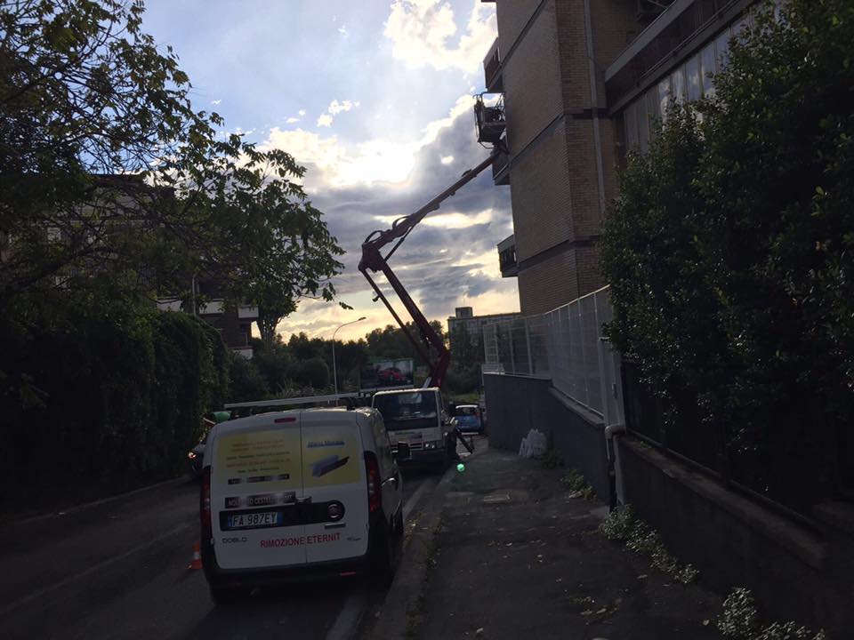 mezzo con cestello a noleggio