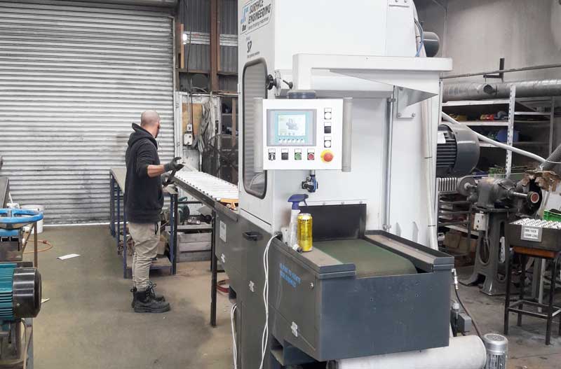 Services Metal Polish