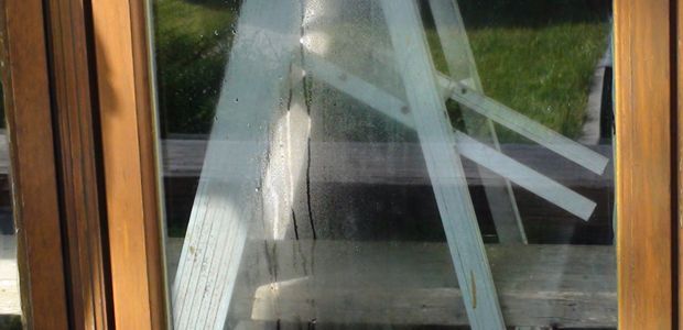 fenêtre couverte d'eau