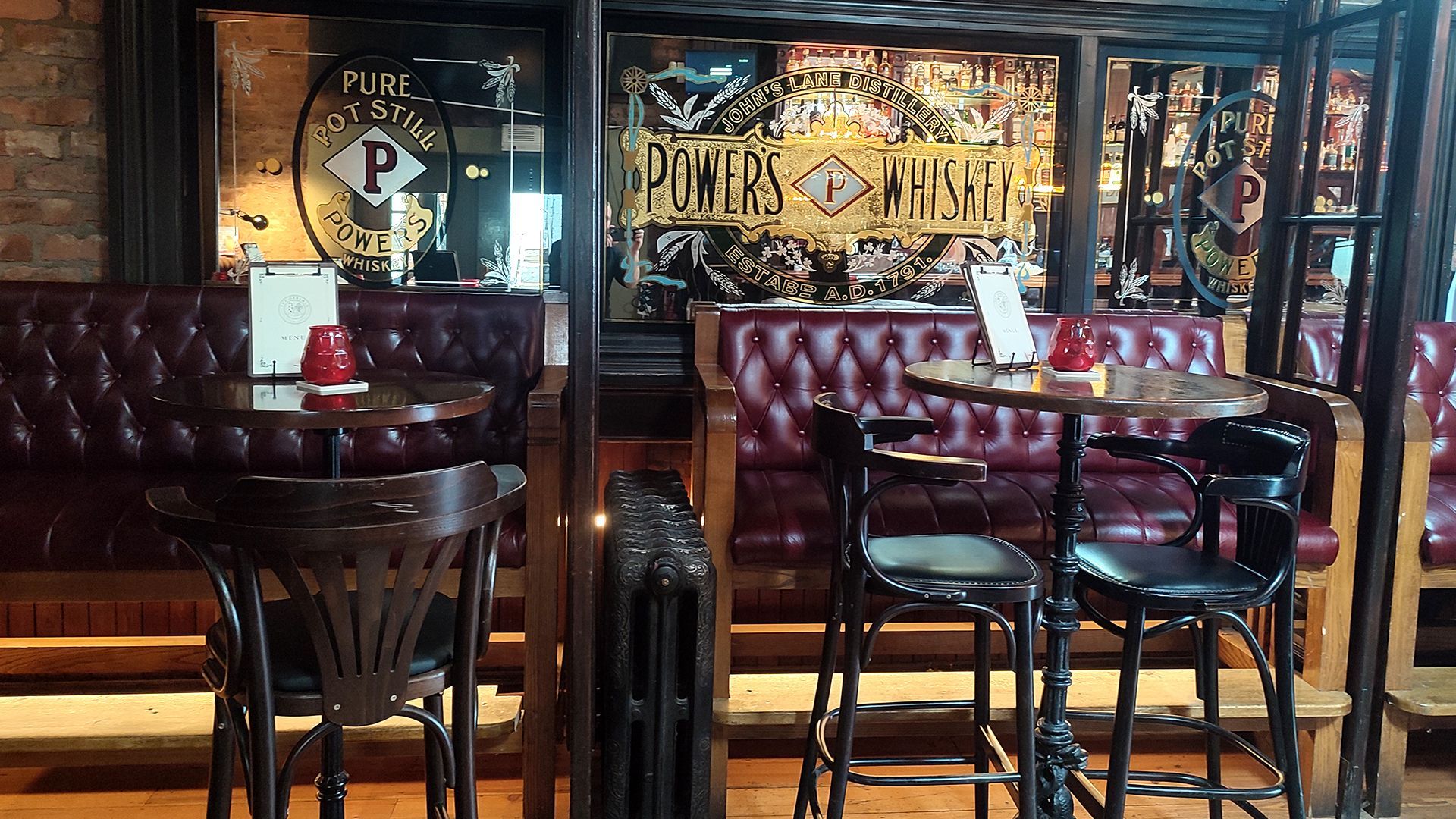 The Oarsman Ringsend, Georgian, Dublin Pub, Drinks, Food Menu, Private Bookings, Corporate Bookings