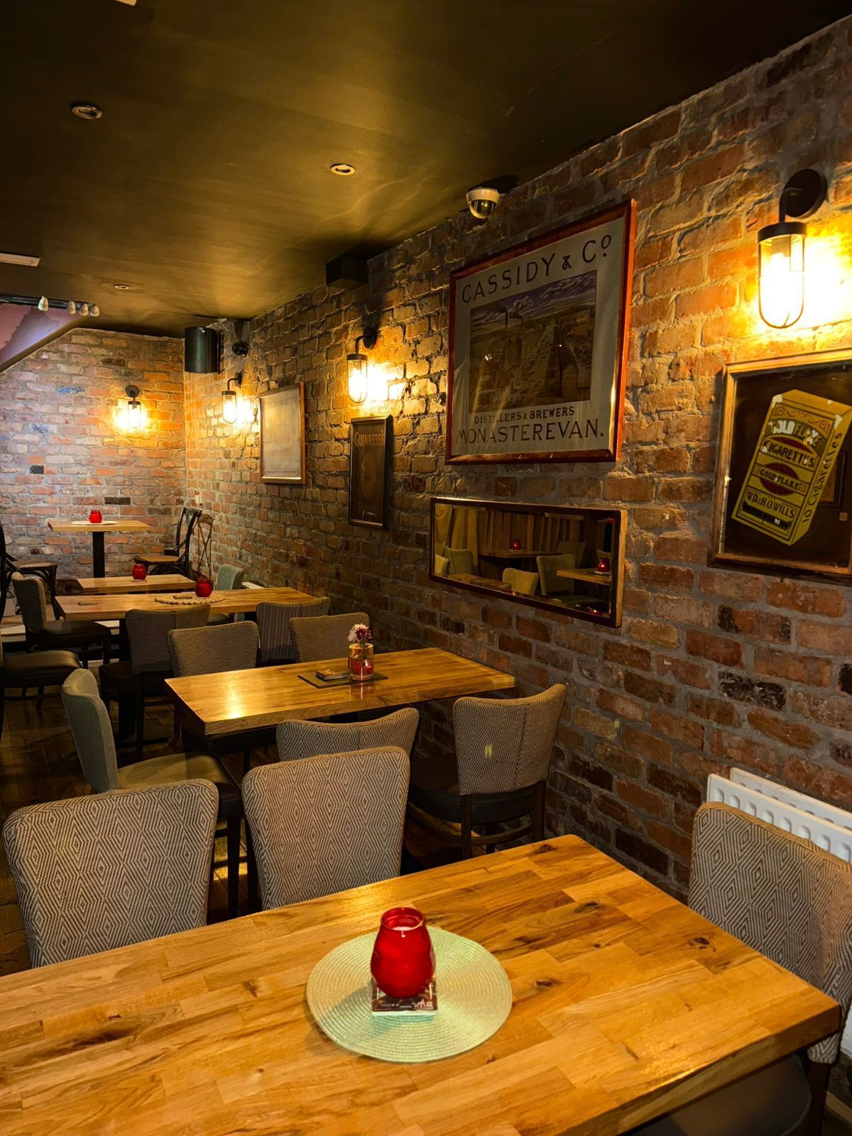 The Oarsman Ringsend, Georgian, Dublin Pub, Drinks, Food Menu, Private Bookings, Corporate Bookings